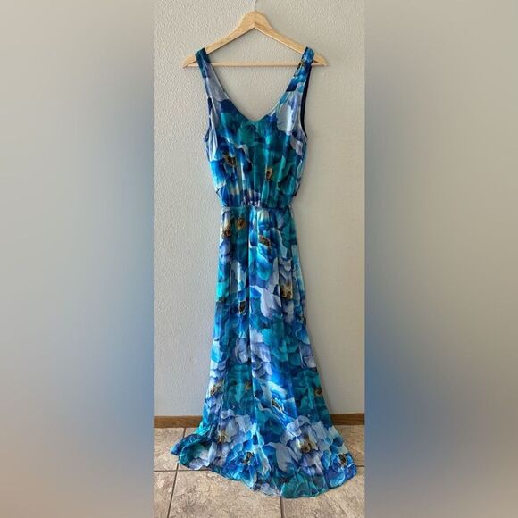 NWT Show Me Your MuMu Kendall Maxi Dress in Blue Magnolia Size Small - Picture 1 of 6